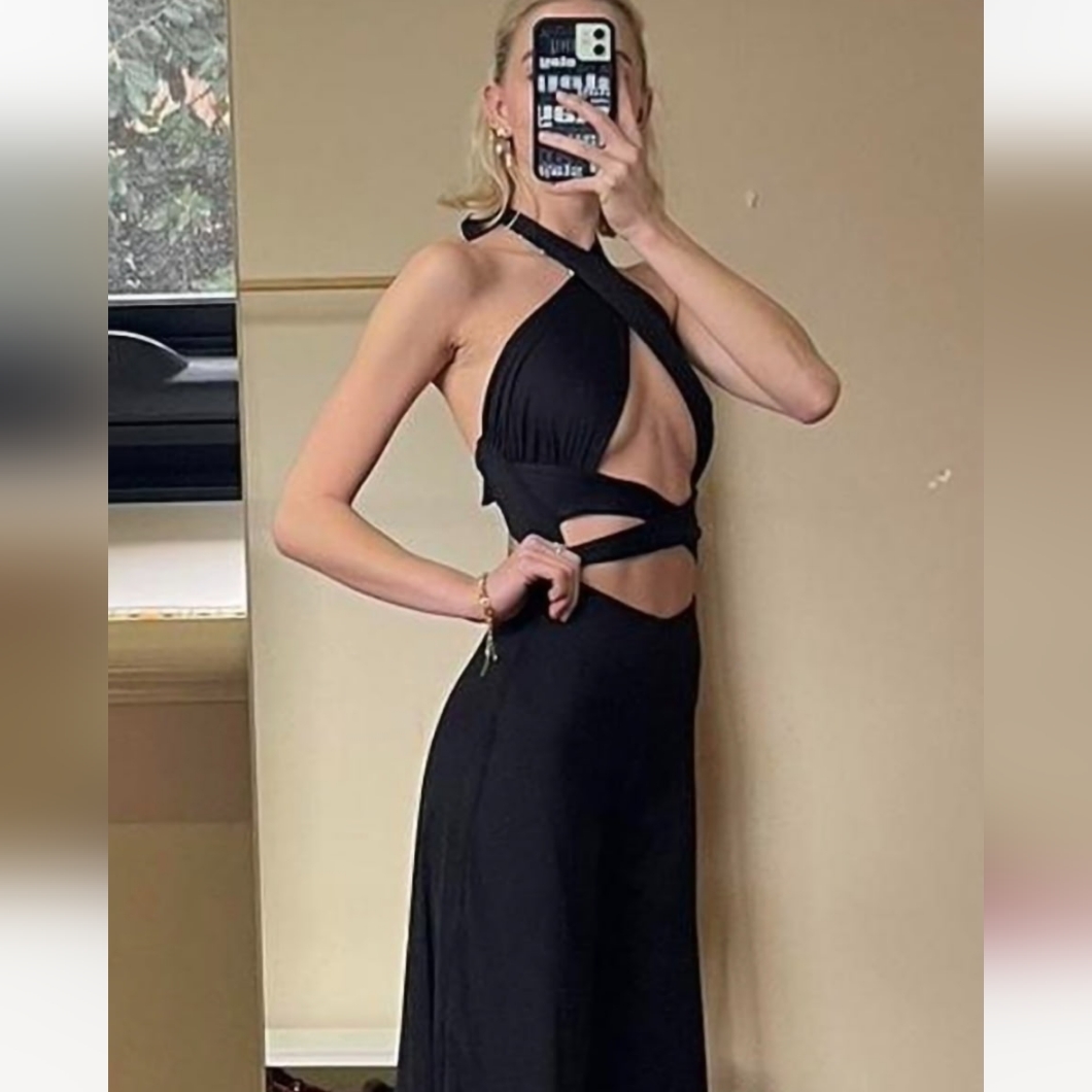 Oh Polly Elegant Beautiful Black Halter Jumpsuit Nwt